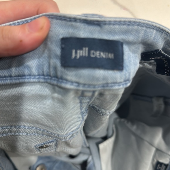 J. Jill size 6P Authentic Fit Cropped Jeans Light Wash - Picture 4 of 4